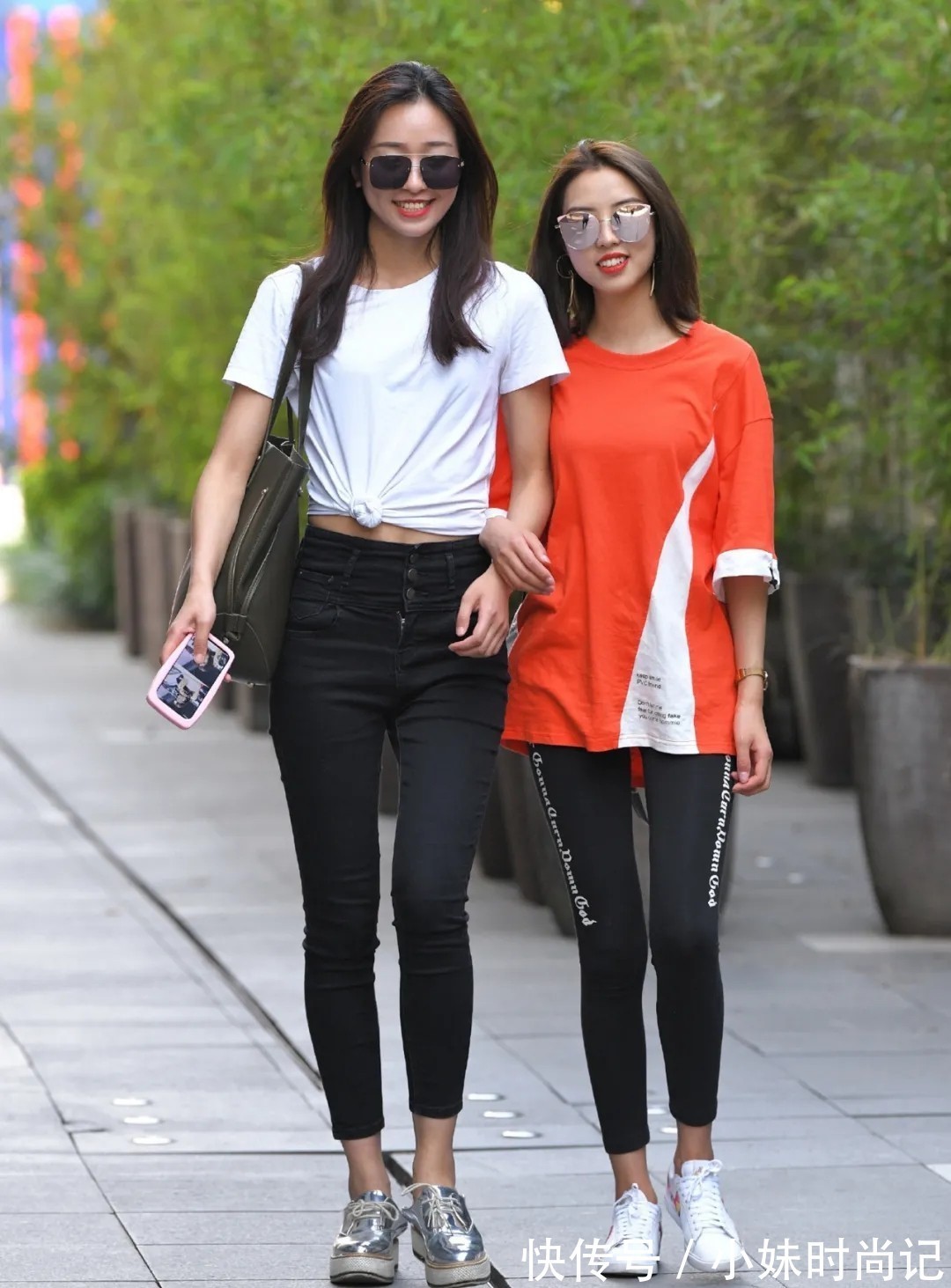 青春|基础款短袖T恤,搭配修身牛仔裤,简约时尚又显青春活力