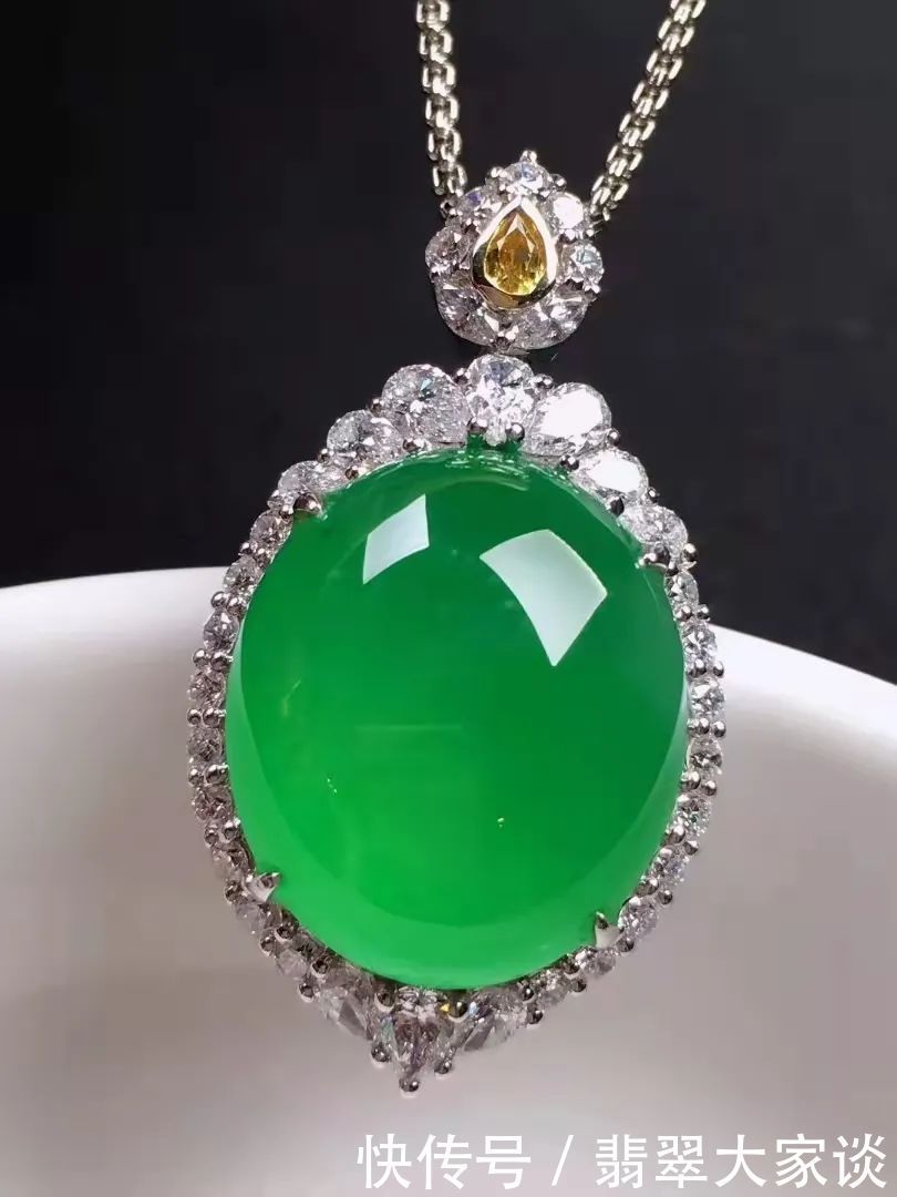 学会|行家买玉石翡翠是怎么做的?学会这六点,非常重要!