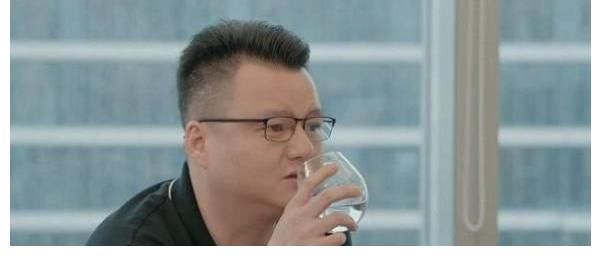 马子佳|《心动的信号》：小孔和前男友大尺度照片遭曝光，马子佳成工具人