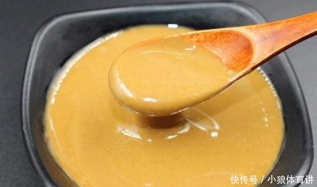 调芝麻酱可别直接倒水,要做这一步,才能香气四溢,酱也不会泄!