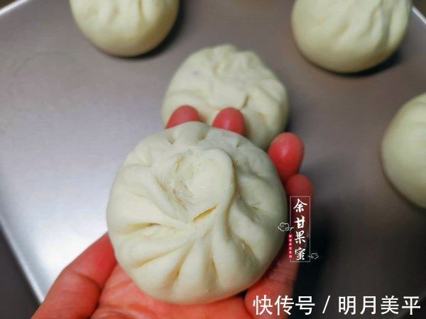 包子|萝卜包子在家做,皮薄馅大不塌皮,鲜美不腻人,学会了不用买