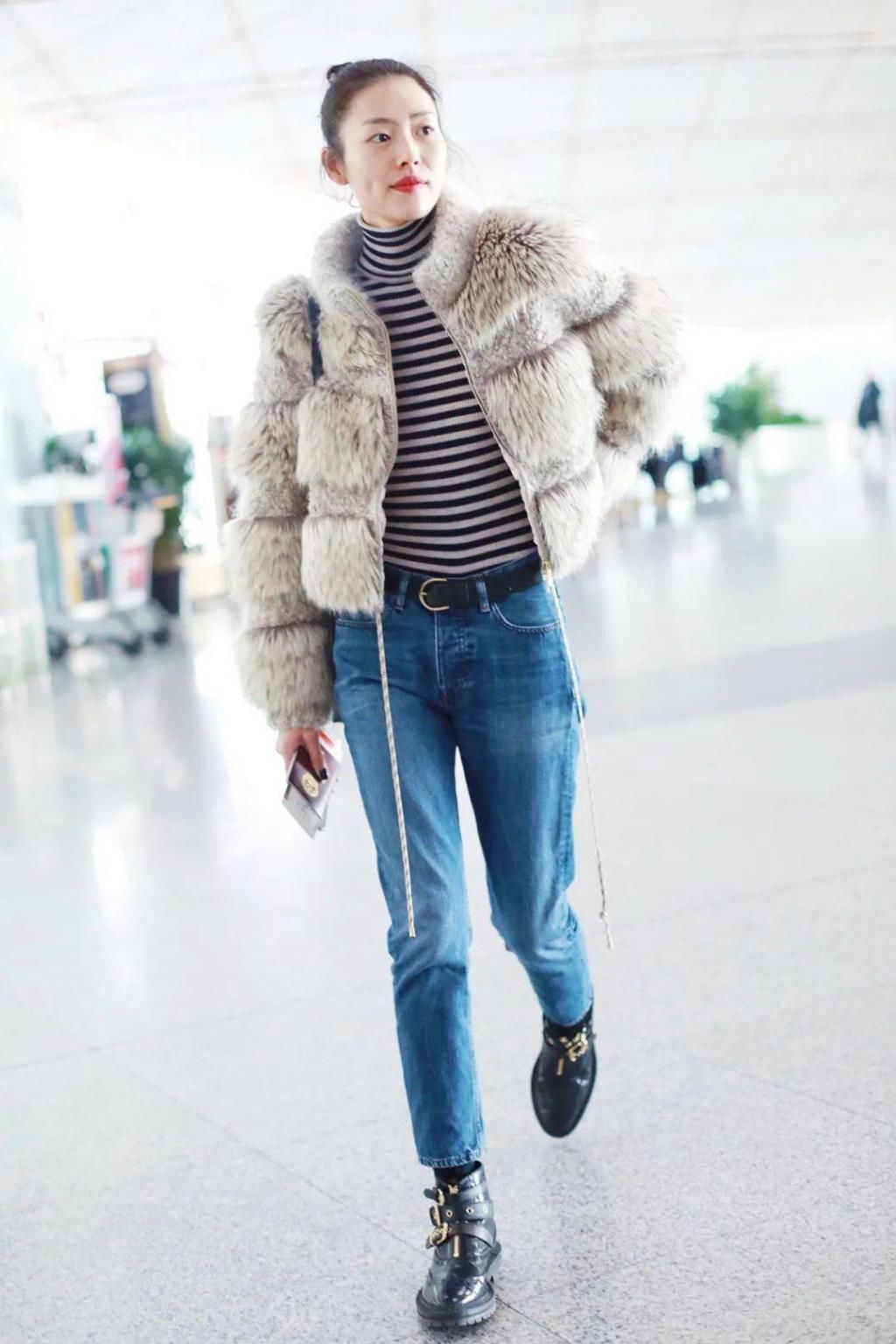  羽绒服|冬天学刘雯这么穿，保暖又时尚！