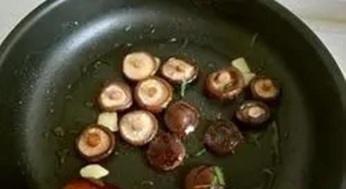 家的味道,就是这道菜,看着普通,总也吃不腻