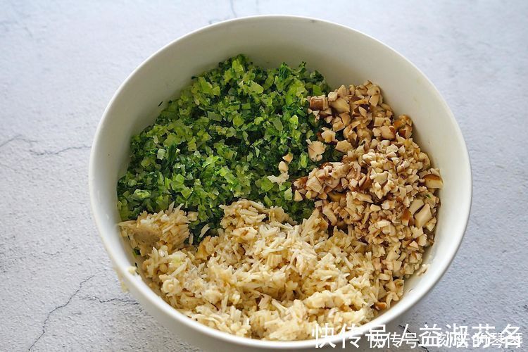 金针菇|金针菇你还在凉拌用它做饺馅包饺子,全家人都夸味道真棒