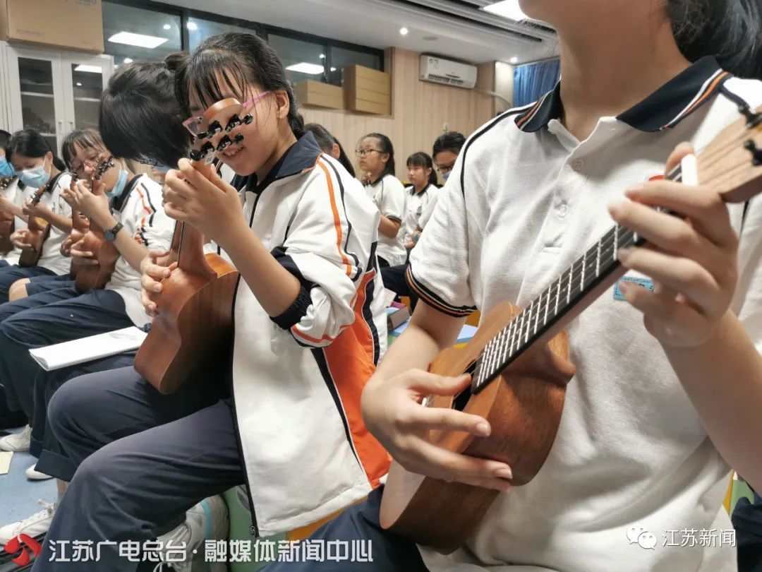 南京市琅琊路小学|书包不回家、在校晚自习……中小学生学习生活有了新变化