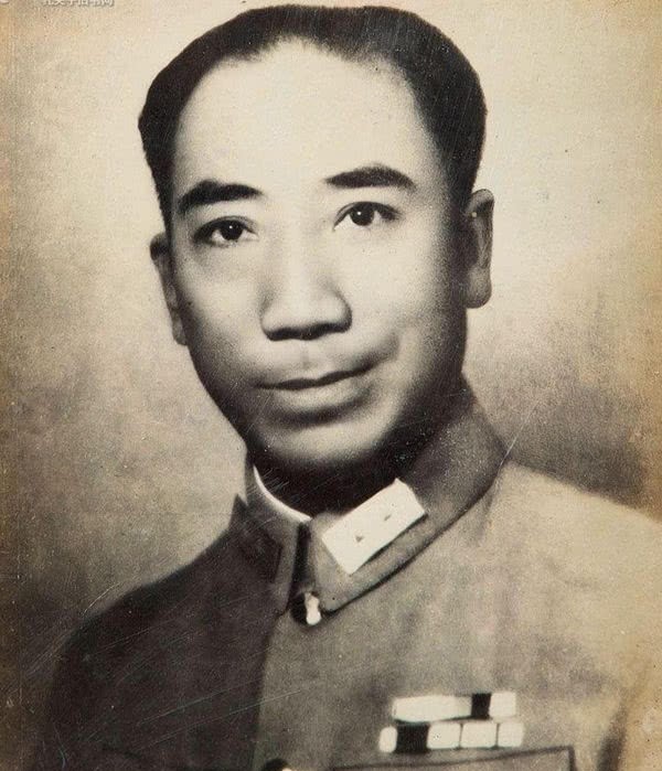 敢动|宋美龄与戴笠联手欲除此人,蒋介石:谁敢动他!