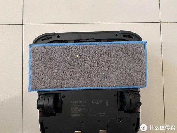 轻松家居清洁 篇四：究竟谁擦地擦的更干净？iRobot擦地机器人m6体验惊魂记