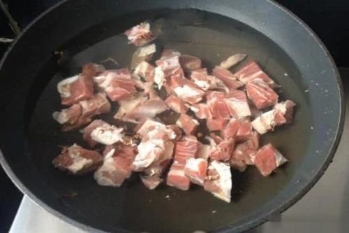  饭店|为什么饭店里的羊肉那么香？用上这窍门，羊肉鲜香滑嫩，没膻味