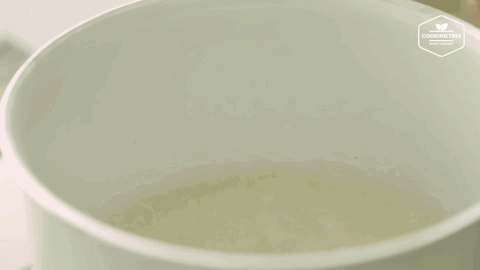  QQ弹弹，软软嫩嫩，无需烤箱，教你轻松复刻焦糖布丁