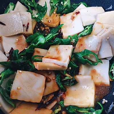 千叶豆腐炒辣椒