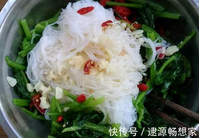 下饭|菠菜不煎不炒，焯个水拌一拌，清新爽口解油腻，下酒下饭都不错