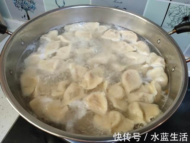 羊肉馅|做羊肉馅饺子,记住“3放2不放”,饺子鲜嫩无膻味,流油又流汁