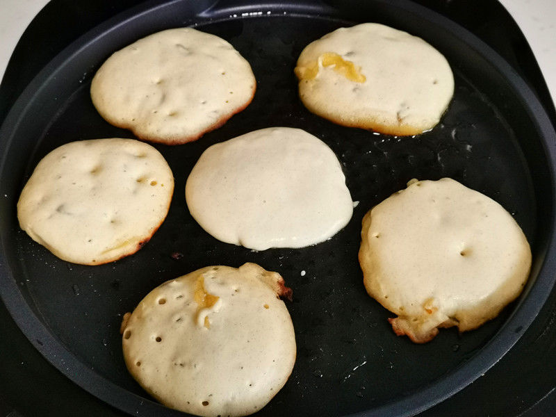 孩子最爱的早餐饼，早起10分钟就能做好，松软香甜真好吃