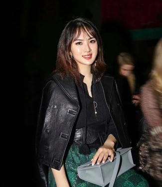 黃曉明|《中餐廳》第一位到場的新人姚安娜，來頭可不小