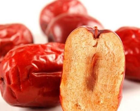 食物|女性脸色暗黄皮肤差，常吃2种食物，不出一周，重现肌肤活力