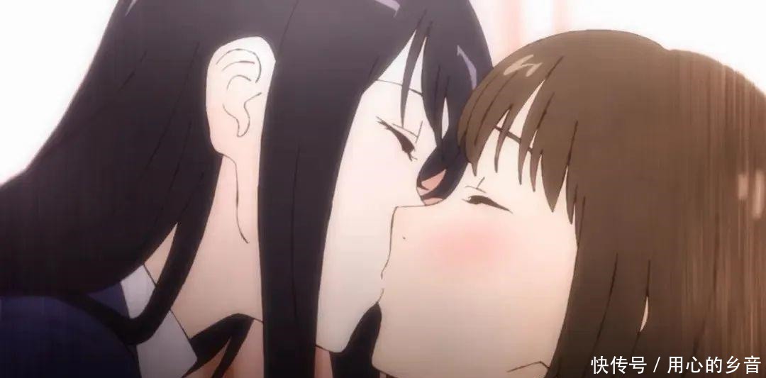 交际花|《时光沙漏》蠢萌女友x漂亮班花,我想尝下你嘴角什么味道!