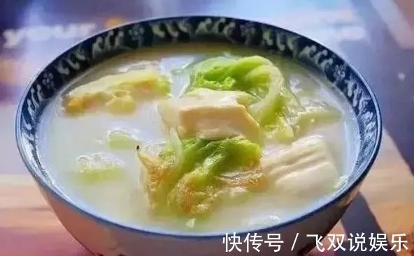 白菜炖豆腐，先炖白菜还是豆腐搞错了顺序，难怪白菜豆腐不好吃