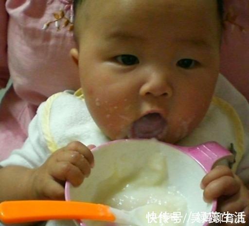 进食|1岁半宝宝只爱喝奶奶熬的粥,宝妈觉得奇怪,尝了一口立马怒了