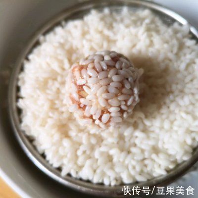 禹馨|三分钟做好大米肉圆,做饭太简单