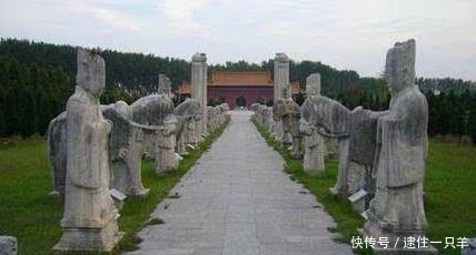 后人|朱元璋很有心机,去世之后还留了一手,折腾后人600多年