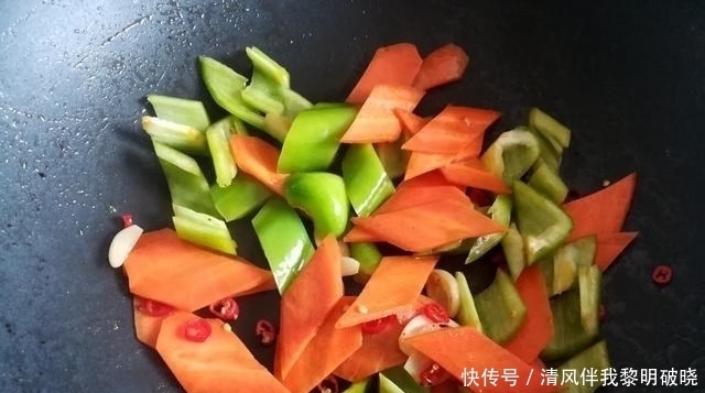 杏鲍菇和它是绝配,高钙高蛋白,营养易消化,孩子长身体正需要