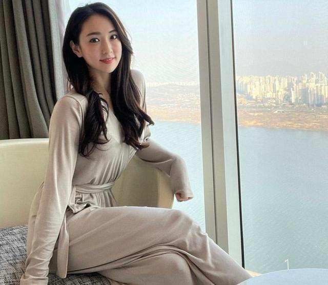 收获|身高173cm健身教练,身材曲线迷人,健身让她收获好气质