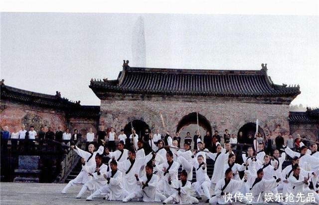 道上人#李立群讲述真实的中国内功,他的气功师父断气后,不准任何人碰他