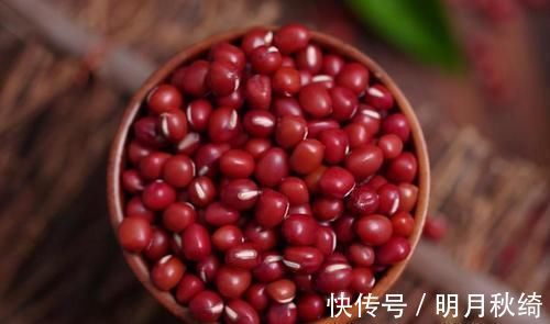 皮肤|会吃的女性皮肤好,推荐以下3种食物,排毒抗衰,瘦掉小肚腩