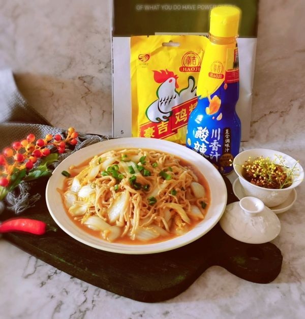 川味酸辣白菜金针菇