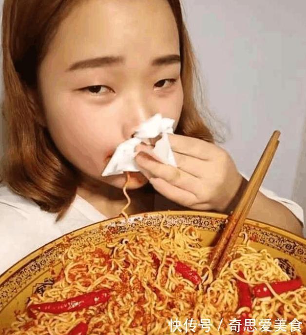 身高表|初中生的“身高表”出炉,达到这里才算是标准,你符合标准了吗