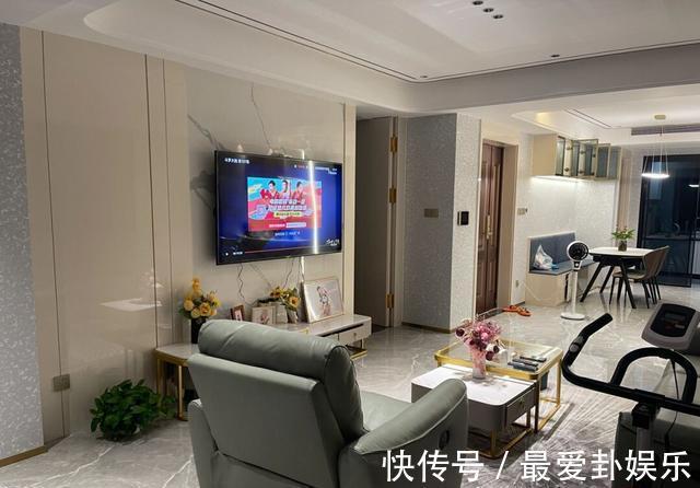 一家人|装修一年多终于完工，墙面刷艺术墙漆非常有档次，一家人都满意
