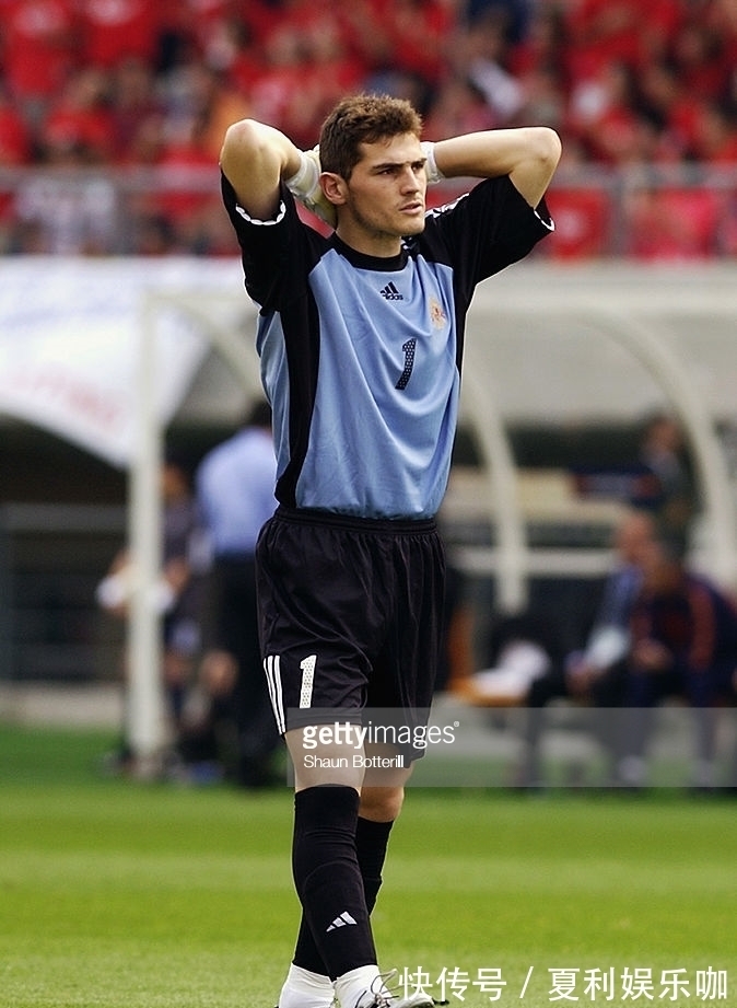 世界杯 世界第二大球鞋生产商,王牌设计师被挖走后,仅用四年彻底沦落