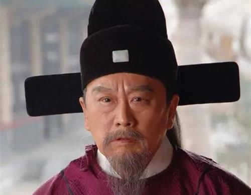 大臣出一上联 墙上芦苇, 头重脚轻根底浅! 解缙的下联堪称经典