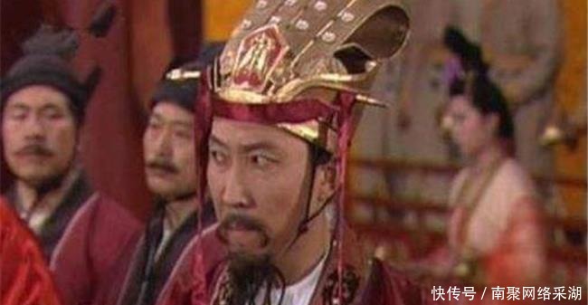  偷偷|皇帝偷偷给宰相的衣服烫了个洞，一年后发现还在，遂下令：开库房