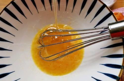 椒香酥脆的小点心，免打发，简单拌一拌，烤一烤方便又美味