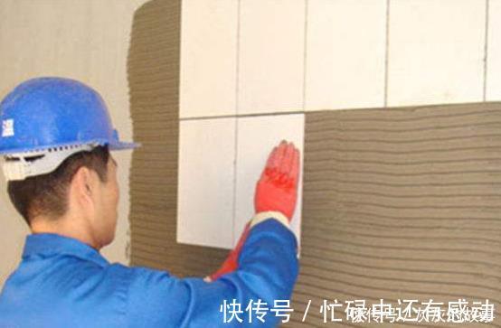 水泥|为什么泥工都不用水泥贴瓷砖了都流行用这种材料代替，太聪明了