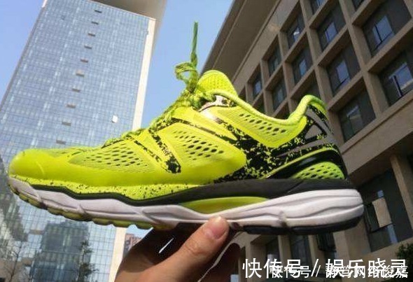 特步男鞋 中国“最有骨气”的跑鞋,曾被各国蔑视,如今却与阿迪耐克并肩