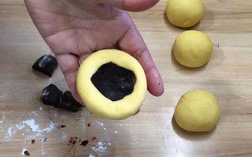 好吃|最近玉米面加鸡蛋火了，不炒不炸不烤，出锅酥香柔软，比面包好吃