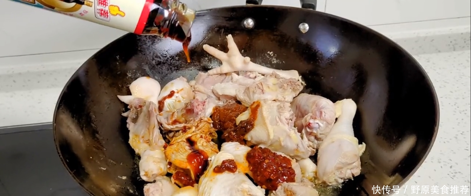 家常炖老母鸡,不用炖3小时,教你一妙招,40分钟鸡肉软嫩入味