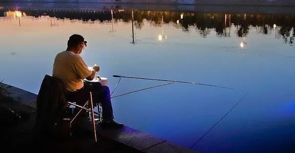 钓友们请注意!如果你喜欢晚上野钓的话,此文必看!