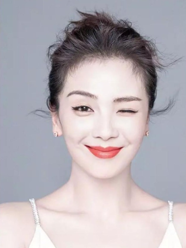 减龄 女人过了50岁,就别乱剪头发,今年流行的发型,减龄又时尚