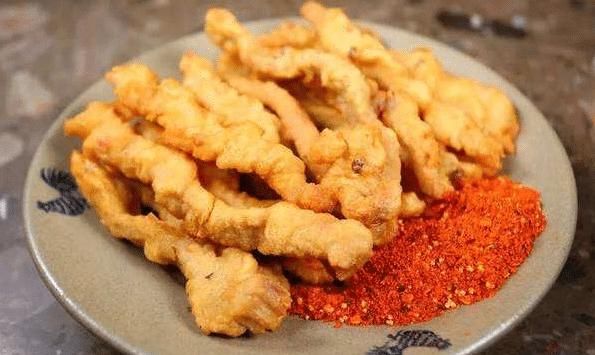 炸酥肉，牢记3点小技巧，酥肉炸好香酥美味，不发硬，比买的实惠