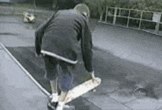 |搞笑GIF趣图:陪客户去喝茶,服务员这倒茶姿势让我有点尴尬