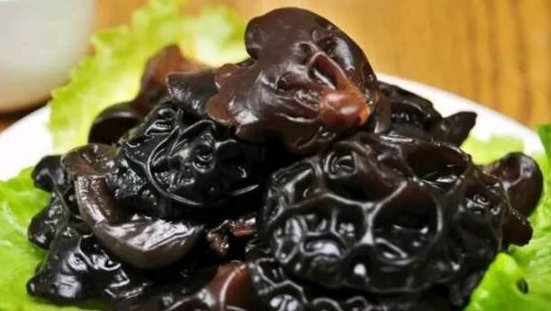 子宫|黑木耳同此物一起炒,排出毒素垃圾,提高免疫力,子宫也干净