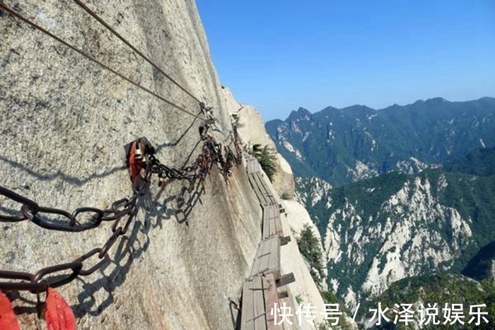 中国历史|到华山旅游你敢体验长空栈道吗国内景区玻璃栈道跟它比弱爆了！