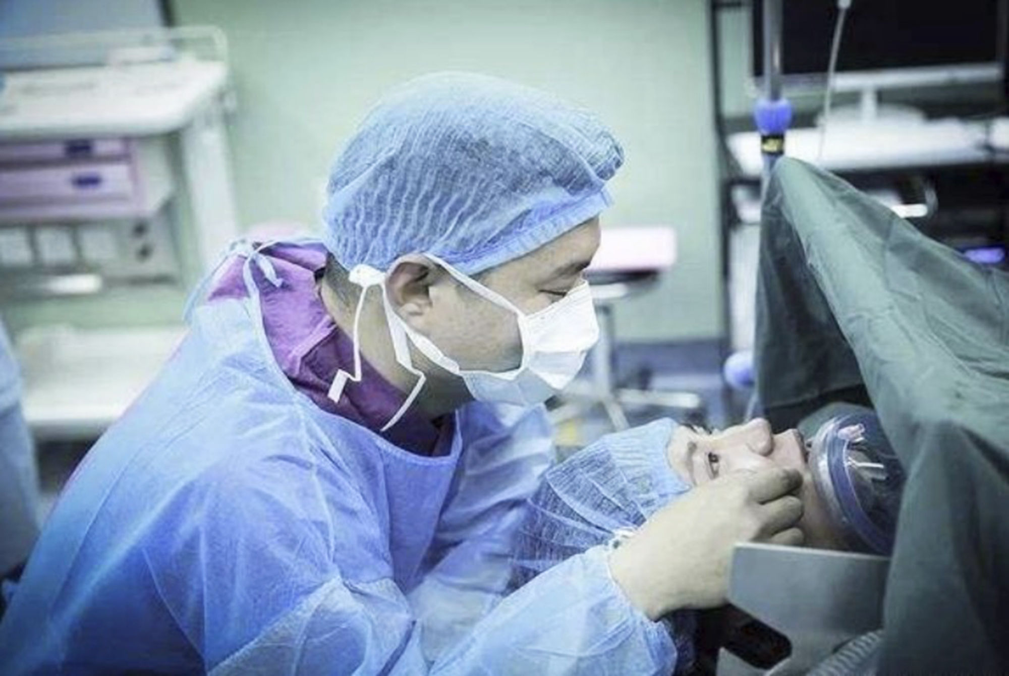 产妇|33岁生4胎,10年剖4胎,赌命生娃值吗?别再误解剖腹产了