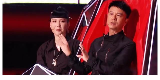 余空|《好声音2021》多次cue周深后，学员再提周深，疑似蹭热度引反感