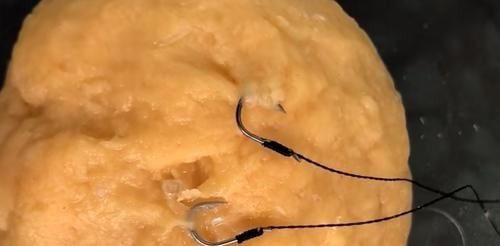 不用蚯蚓和红虫，晚春用这三种“民间配方”上的都是大鲫鱼