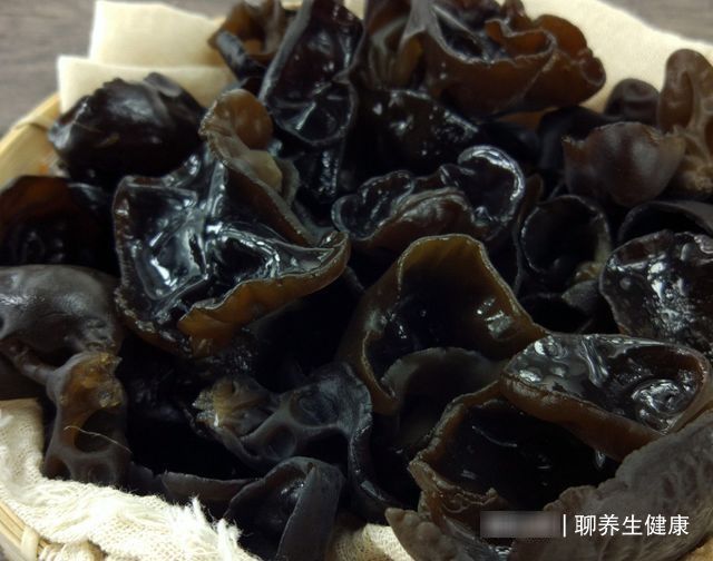 蕨菜|为什么医生建议,平时尽量少吃这6种蔬菜?了解一下,不会吃亏!