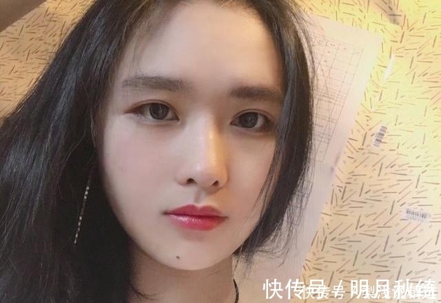 手指|这些女孩不靠妆容和整形，“动一动手指”就能美若天仙